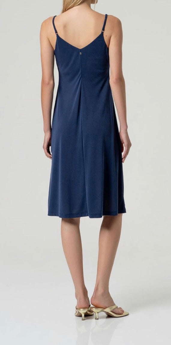 Vestito a spalline con spacco Surkana