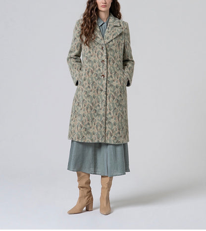Cappotto taglio dritto e chiusura a bottoni SURKANA.