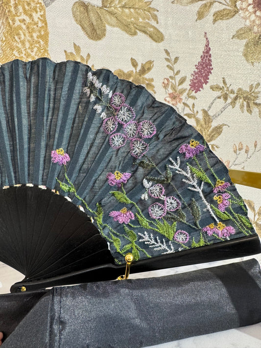 Ventaglio Seta e Ricami