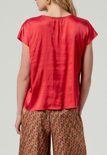 Blusa con collo a V Rosso Surkana