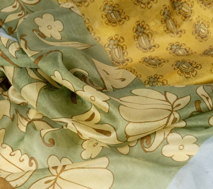 Foulard quadrato stampato Surkana