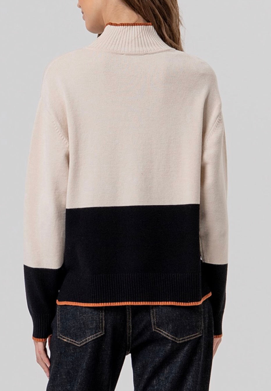 Maglione a collo alto Surkana