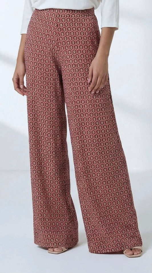 Pantaloni larghi Surkana