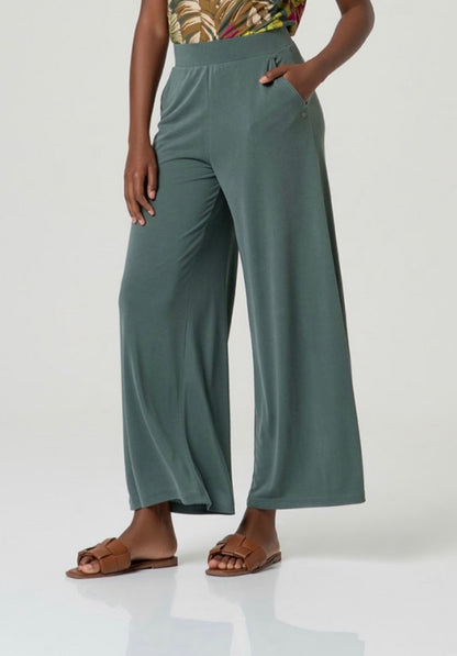 Pantaloni larghi Surkana