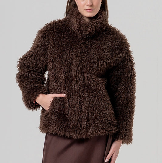 Cappotto in pelliccia con collo alto Surkana