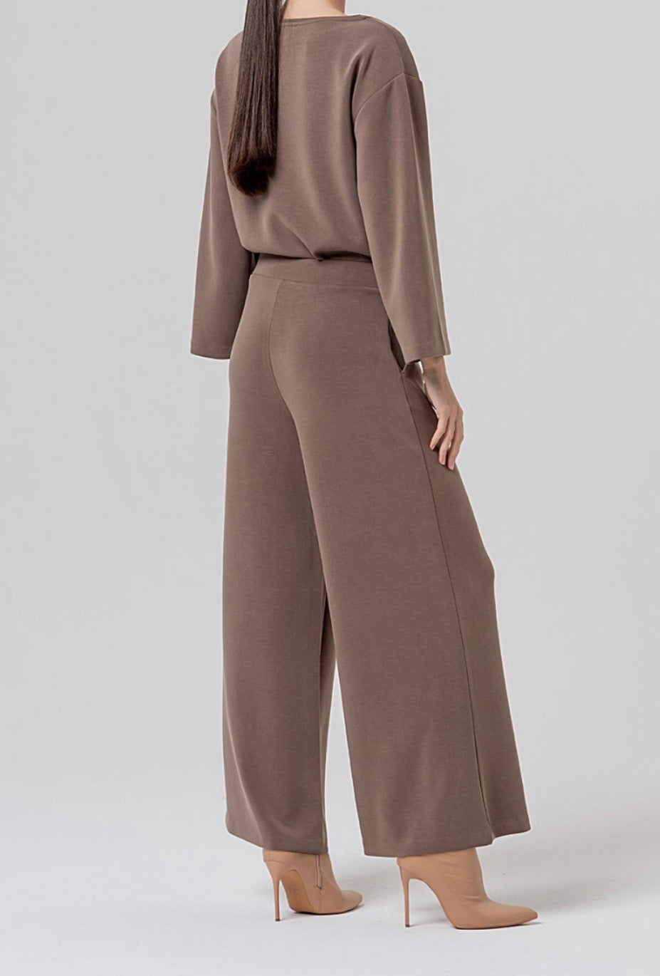 Pantalone ampio in maglia di modal Surkana