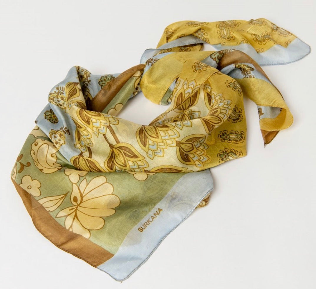 Foulard quadrato stampato Surkana
