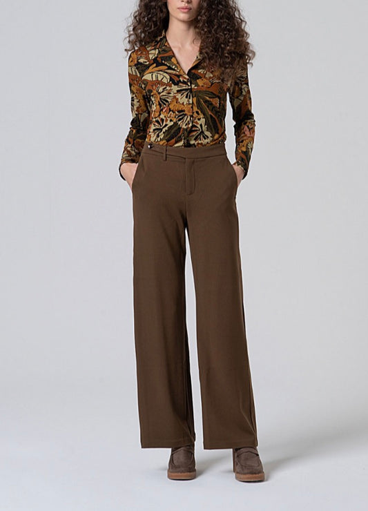 Pantaloni dritti con dettagli in vita Cachi scuro.jpg