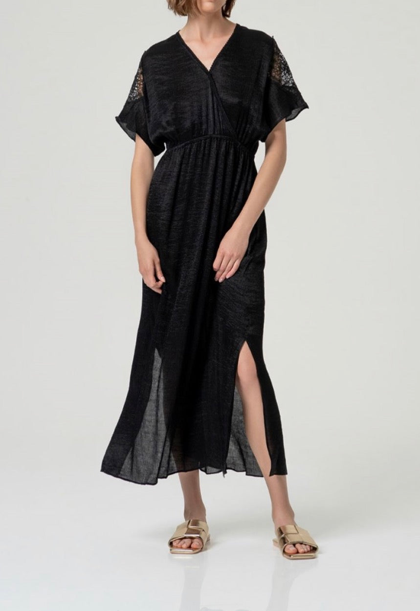 Vestito lungo con scollo incrociato Surkana