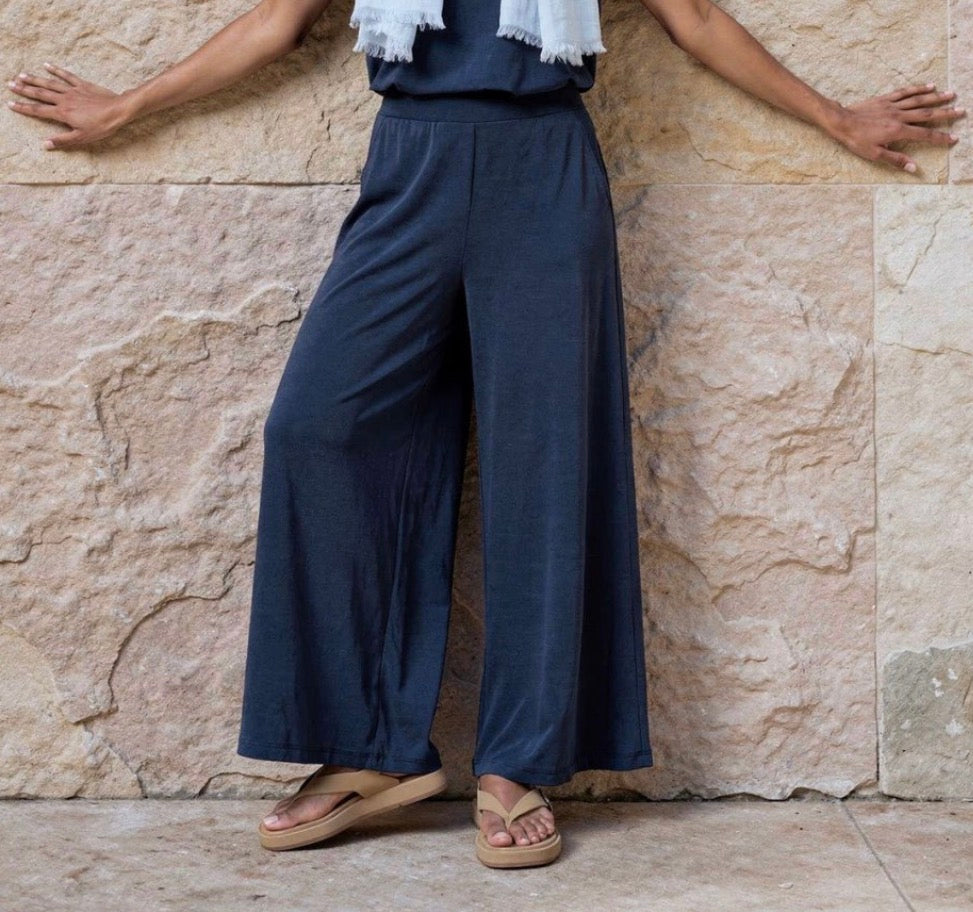 Pantaloni larghi Surkana