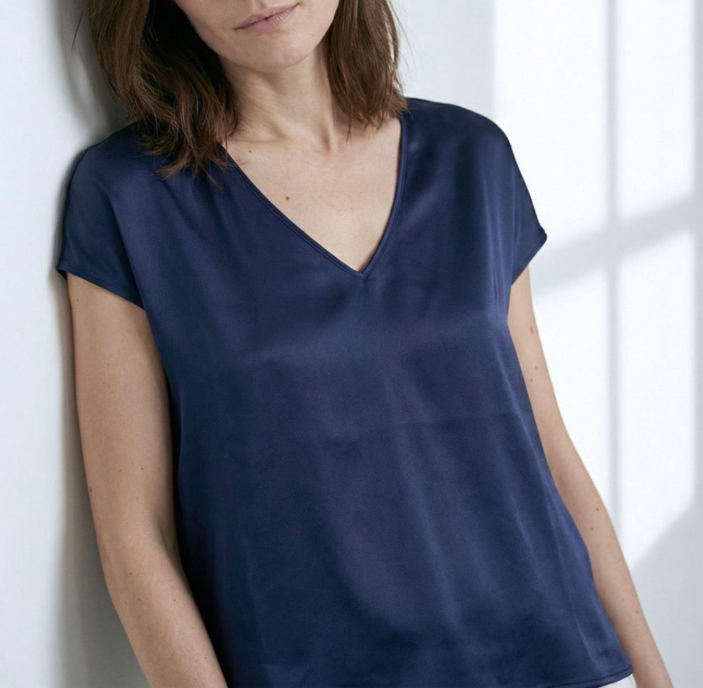 Blusa con collo a V Rosso Surkana